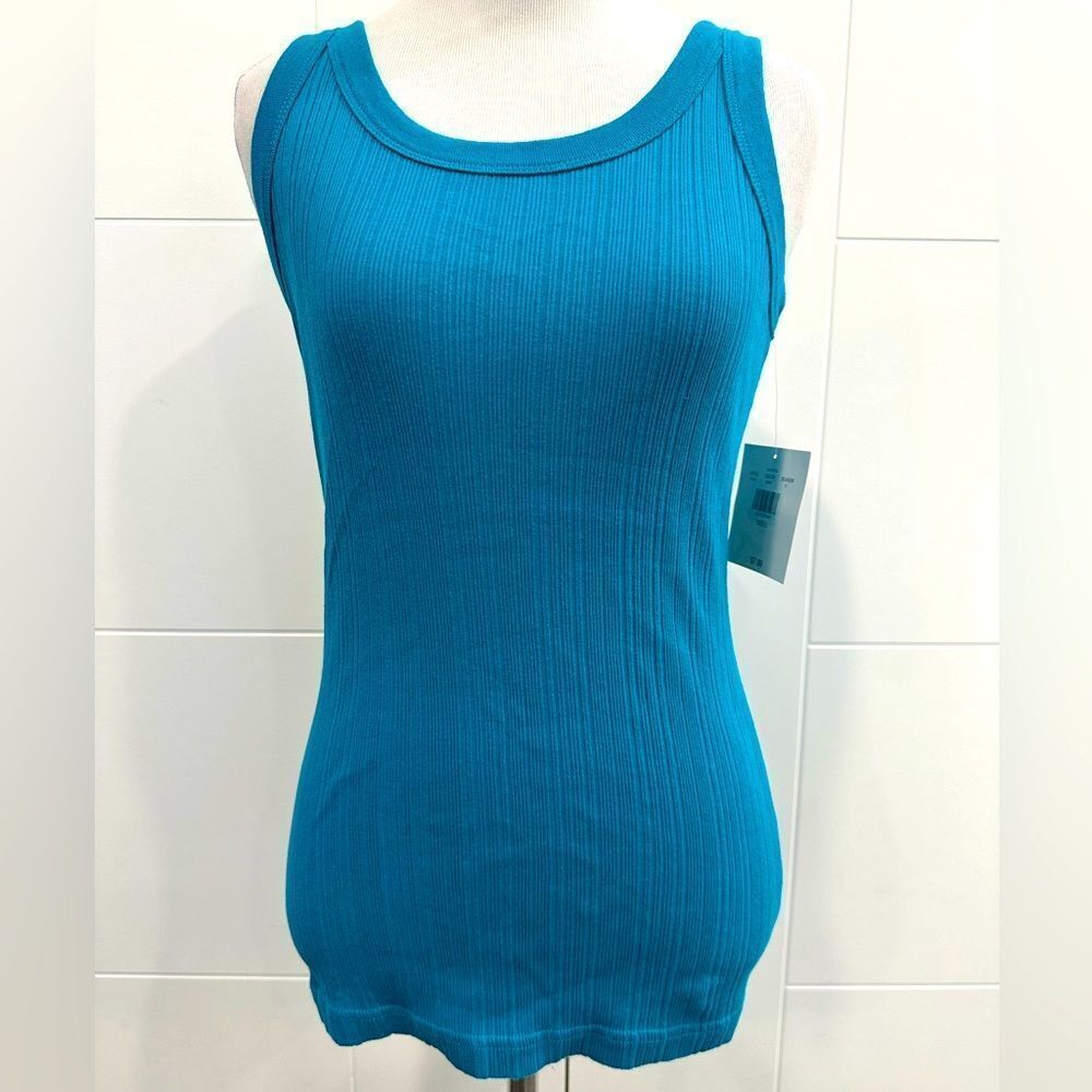 NWT Blue Sleeveless Fitted Ribbed Tank Top Size L